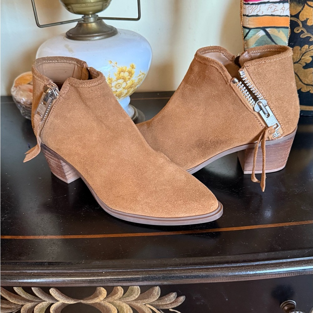 Steve Madden Brown Suede Ankle Booties